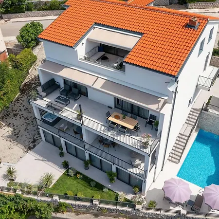 Frankola Mit Pool By Interhome * Crikvenica