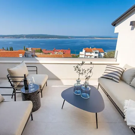 Frankola Mit Pool By Interhome Apartament *