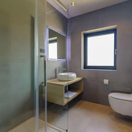 Frankola Mit Pool By Interhome Apartment *
