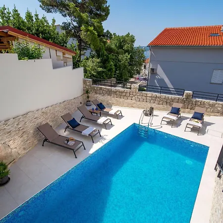 Apartament Frankola Mit Pool By Interhome Crikvenica
