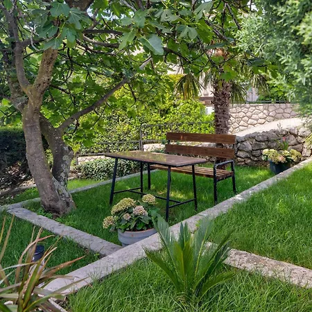 Frankola Mit Pool By Interhome *