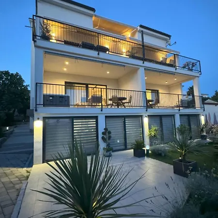 Apartament Frankola Mit Pool By Interhome Crikvenica